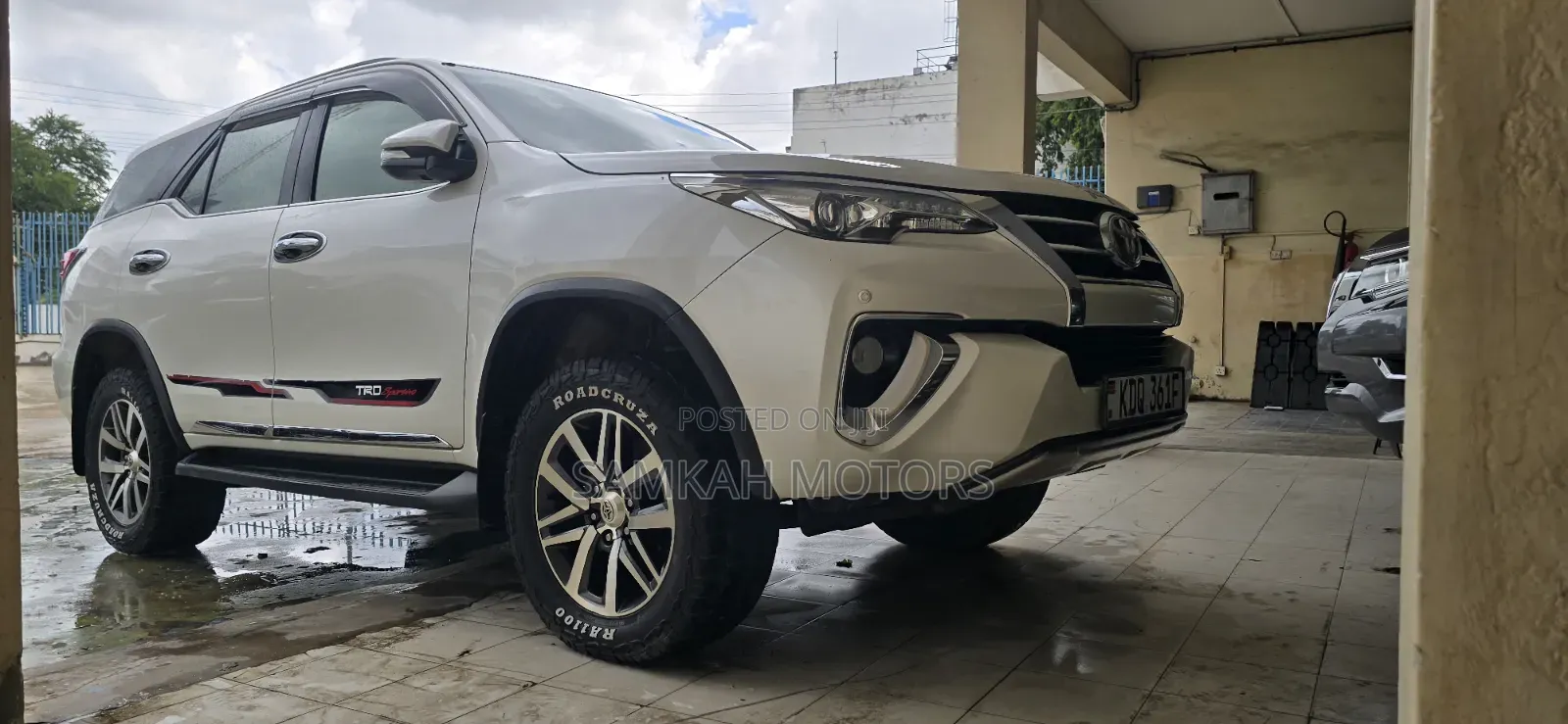 Toyota Fortuner 2019 White