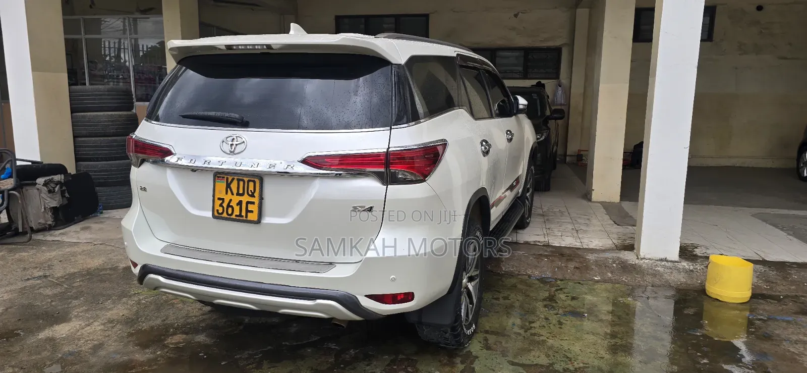 Toyota Fortuner 2019 White