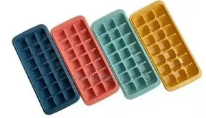 Ice Cube Tray With a Lid
