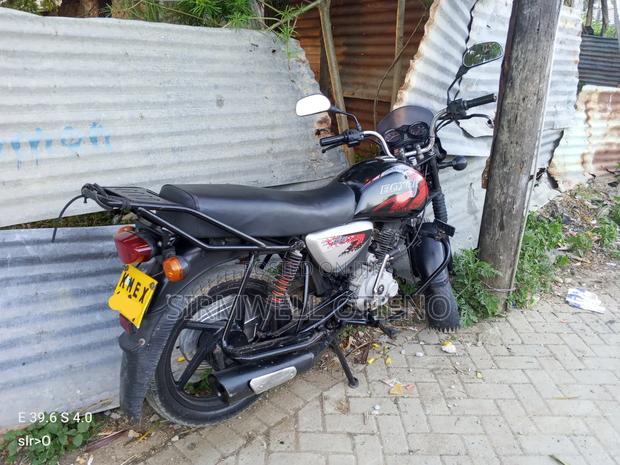 Bajaj Boxer 2020 Black