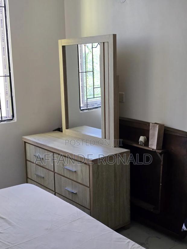 Dressing Table on Sale - thumbnail 2