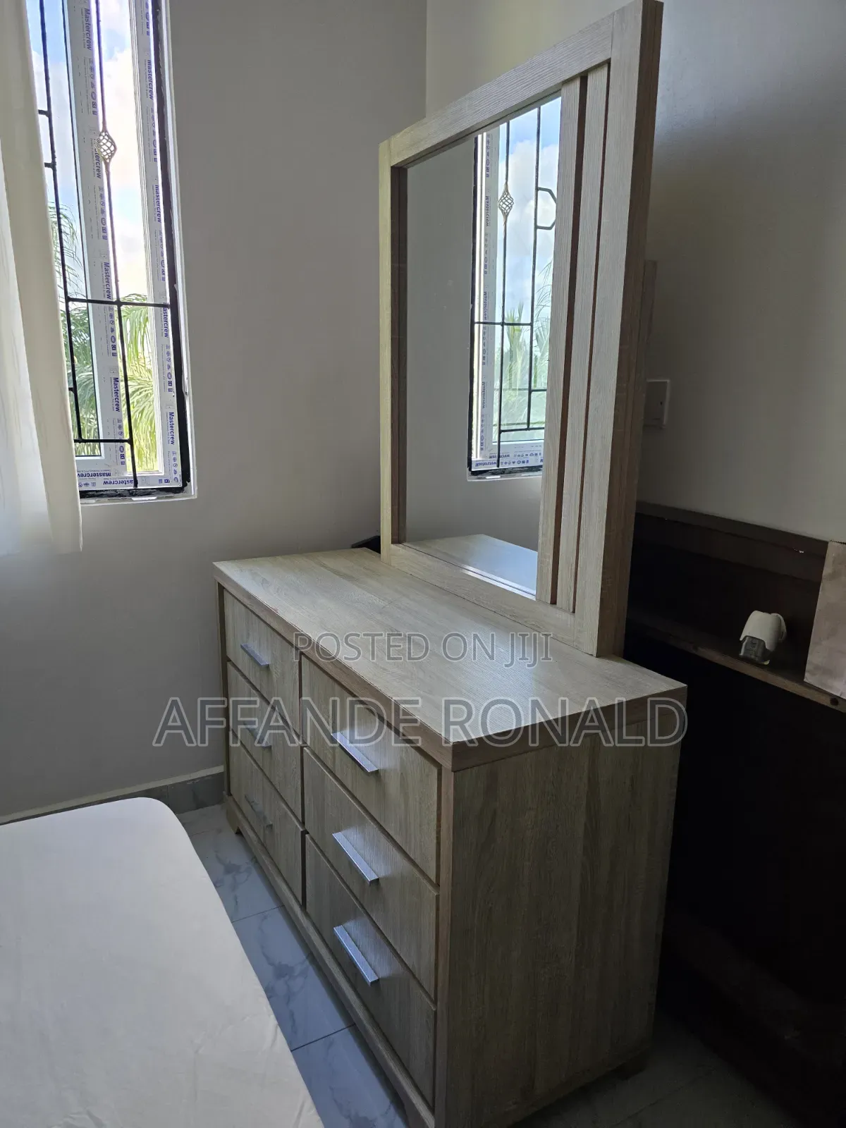Dressing Table on Sale