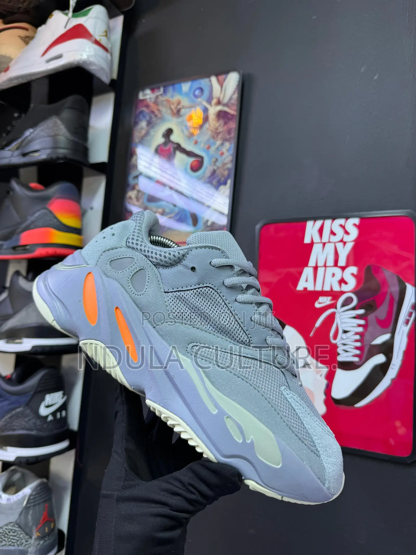 Yeezy Boost 700v2