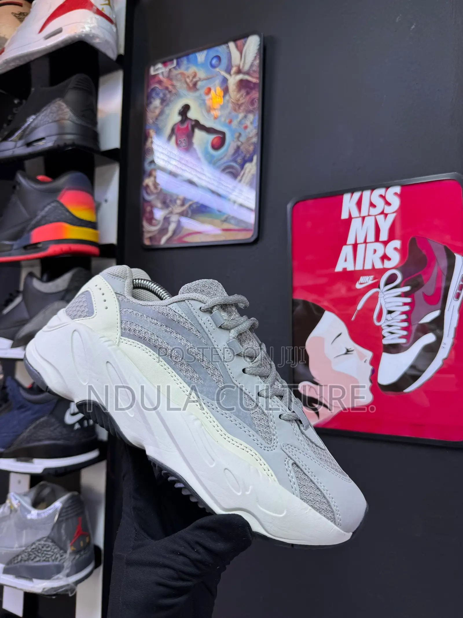 Yeezy Boost 700v2