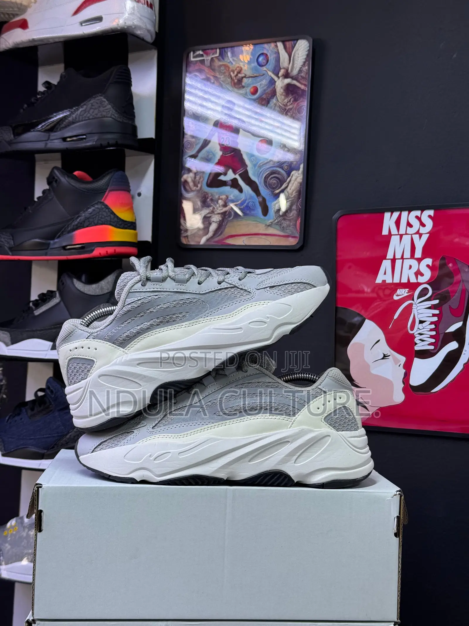 Yeezy Boost 700v2