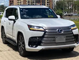 Lexus LX 2022