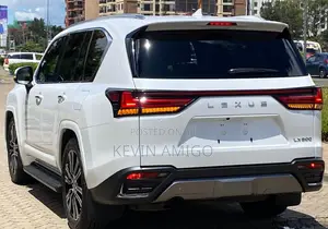 Lexus LX 2022