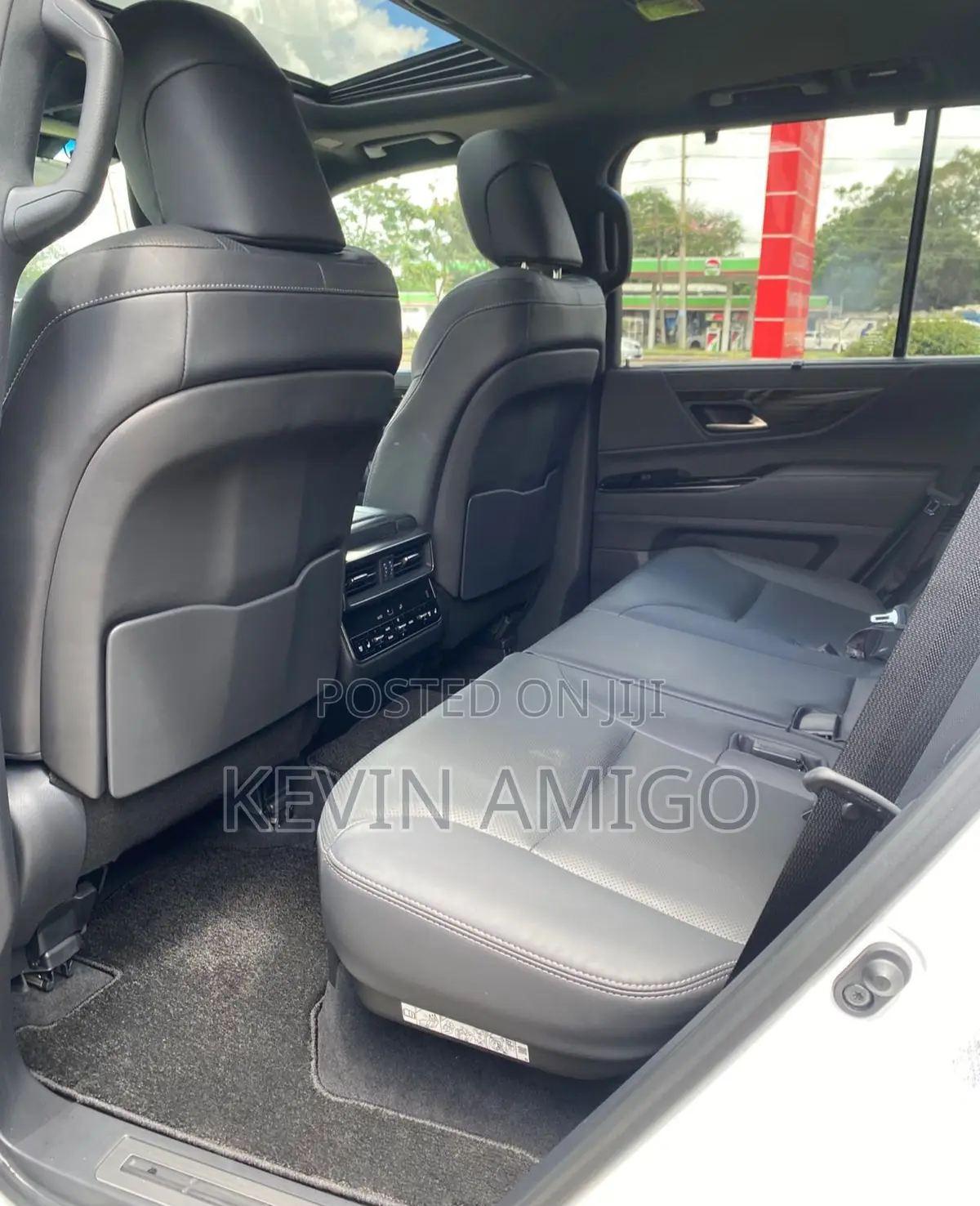 Lexus LX 2022