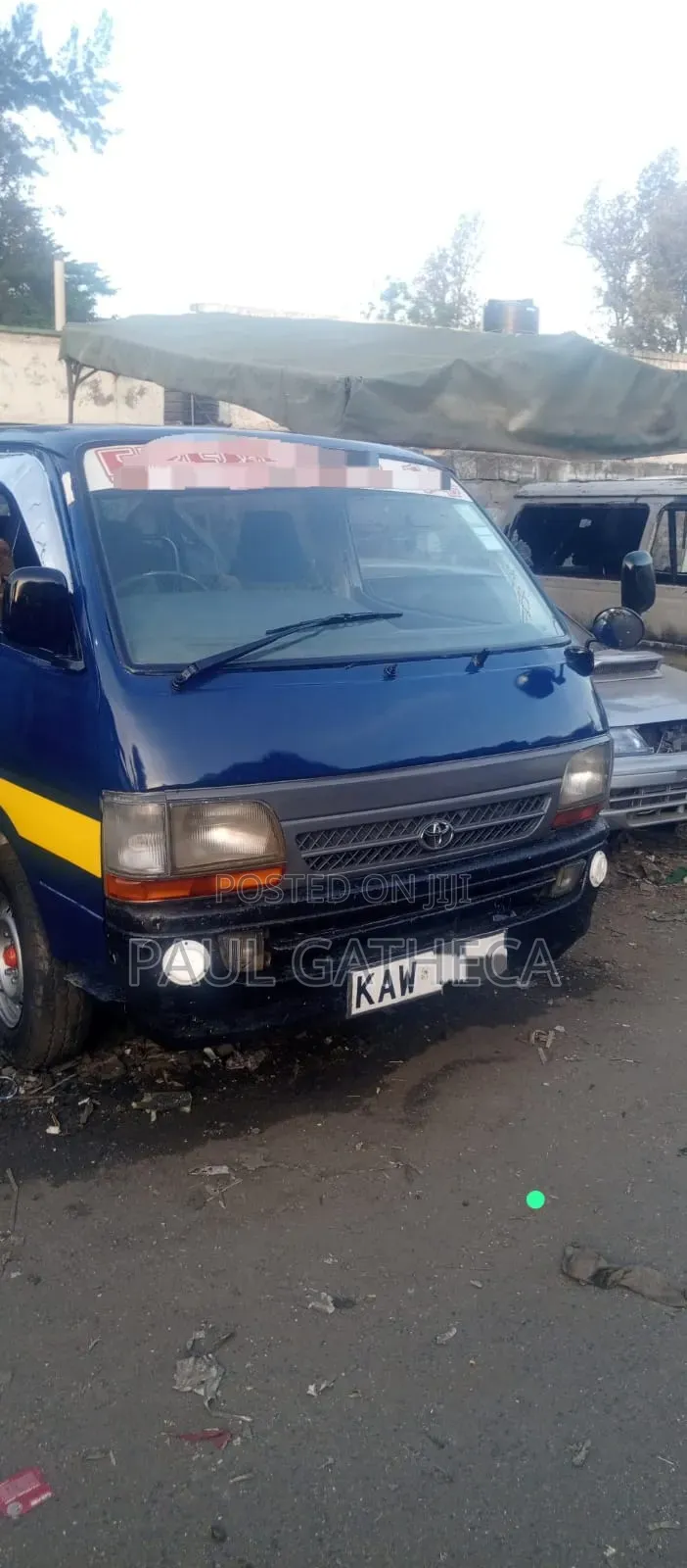 Toyota HiAce 1999 Blue