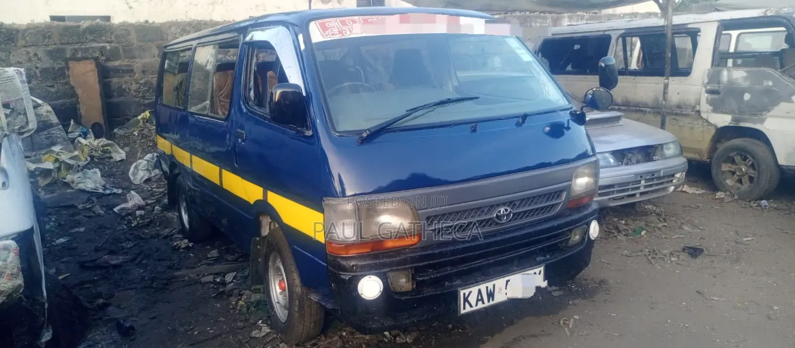 Toyota HiAce 1999 Blue