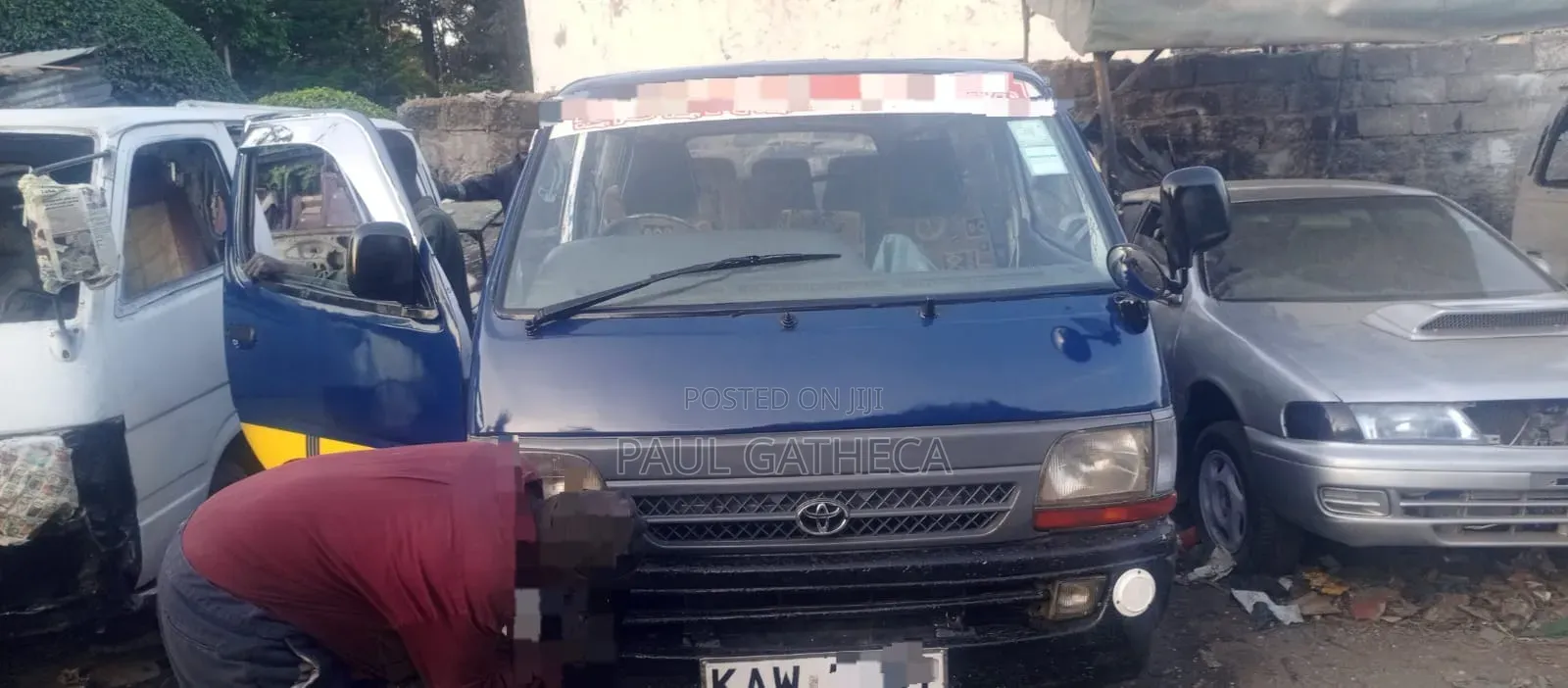 Toyota HiAce 1999 Blue