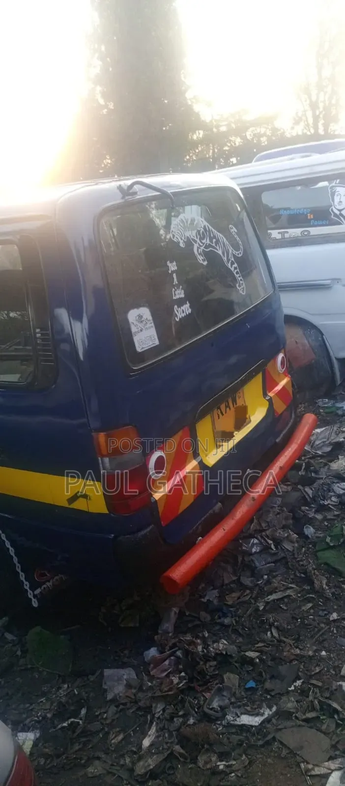 Toyota HiAce 1999 Blue