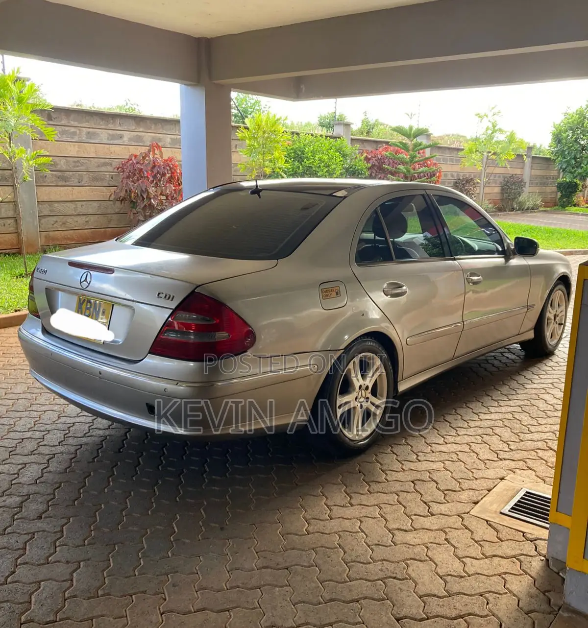 Mercedes-Benz E220 2004 Silver