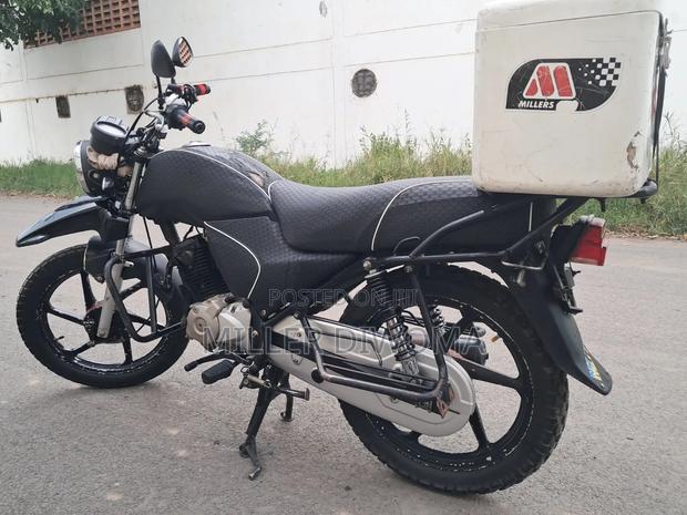 Honda CB 2025 Blue - thumbnail 4