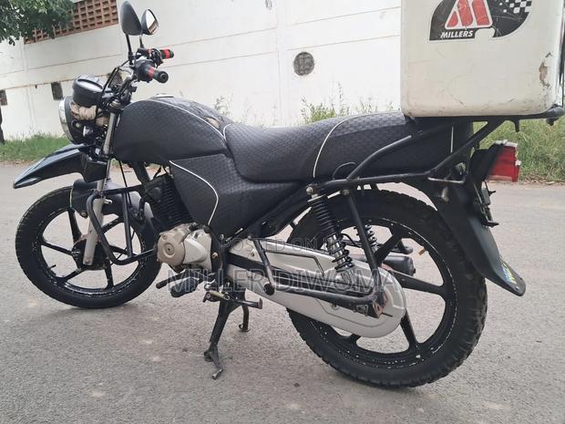 Honda CB 2025 Blue - thumbnail 5