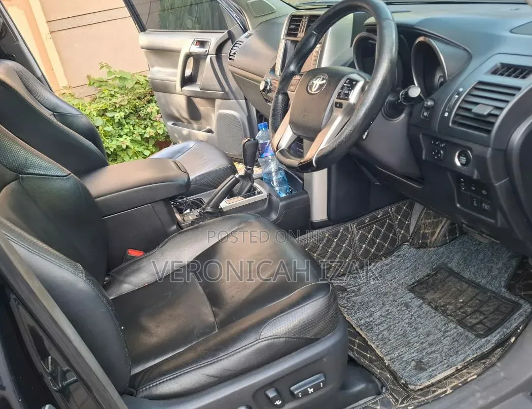 Toyota Land Cruiser Prado 2012 Black