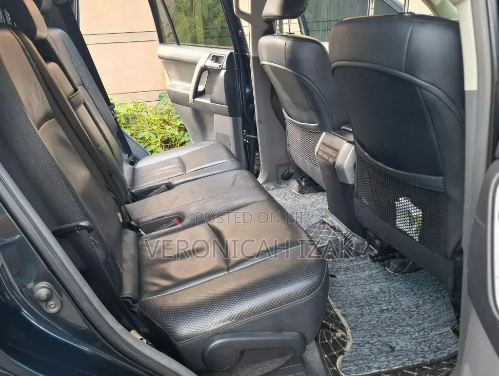 Toyota Land Cruiser Prado 2012 Black