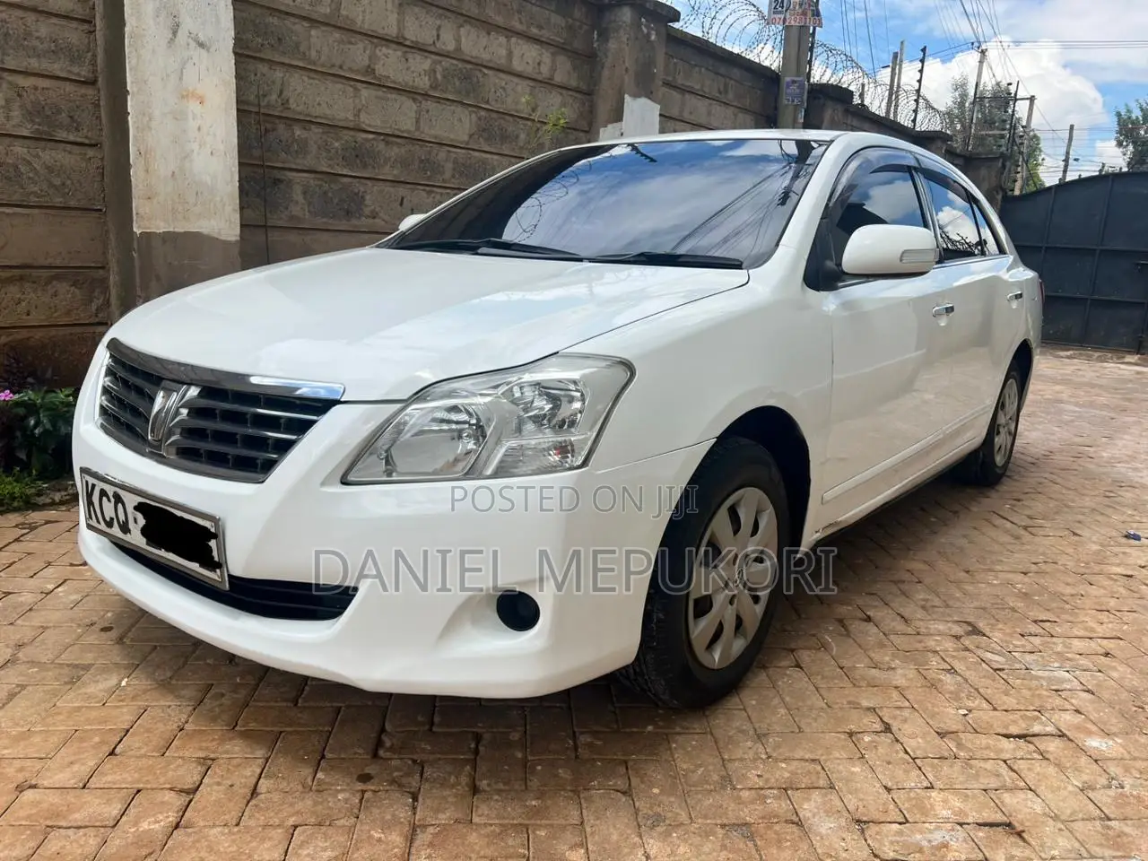 Toyota Premio 2012 White