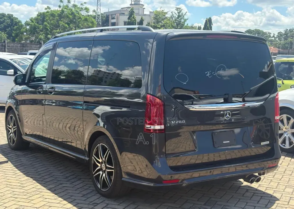 Mercedes-Benz V-Class 2019 Black
