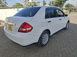 Nissan Tiida 2012 White