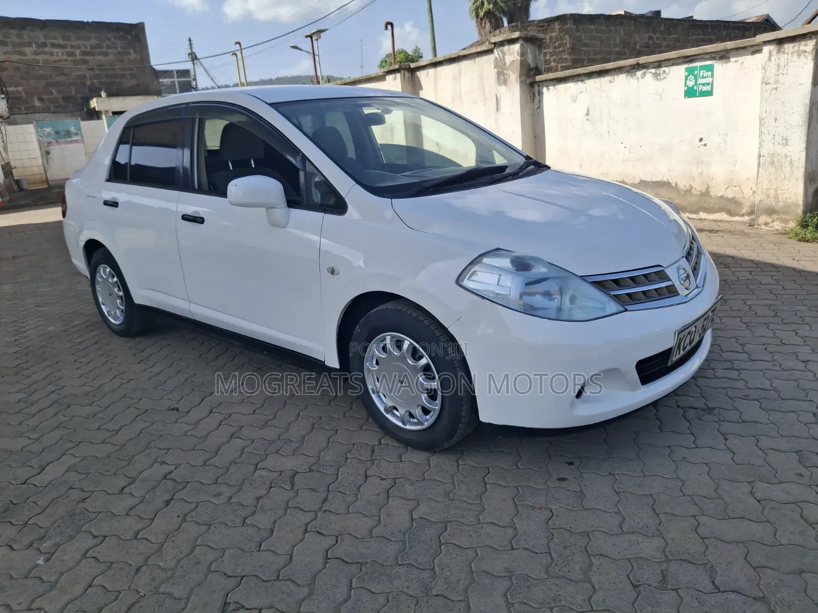 Nissan Tiida 2012 White