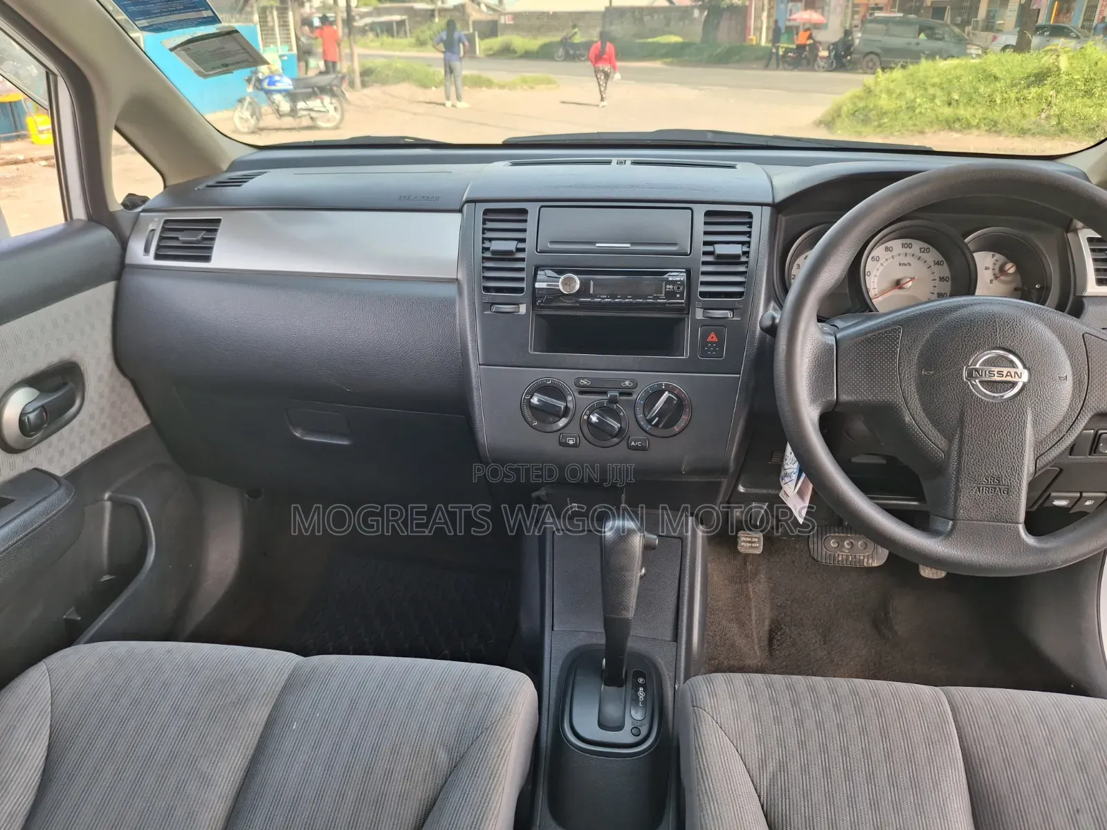 Nissan Tiida 2012 White