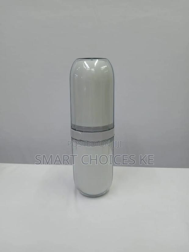 Bigger Portable Travel Toothbrush Holder With 4 Cups - thumbnail 8