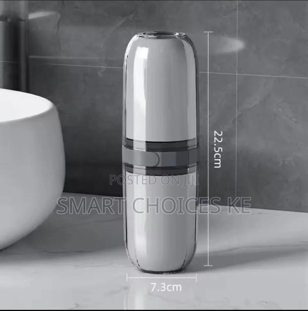 Bigger Portable Travel Toothbrush Holder With 4 Cups - thumbnail 14
