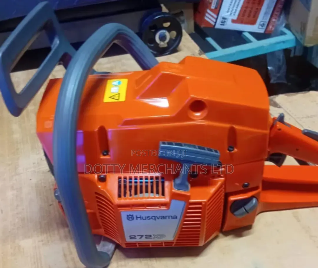 High Powered Husqvarna Power Saw 272xp