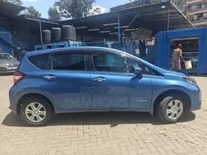 Nissan Note 1.2 Hybrid 2017 Blue