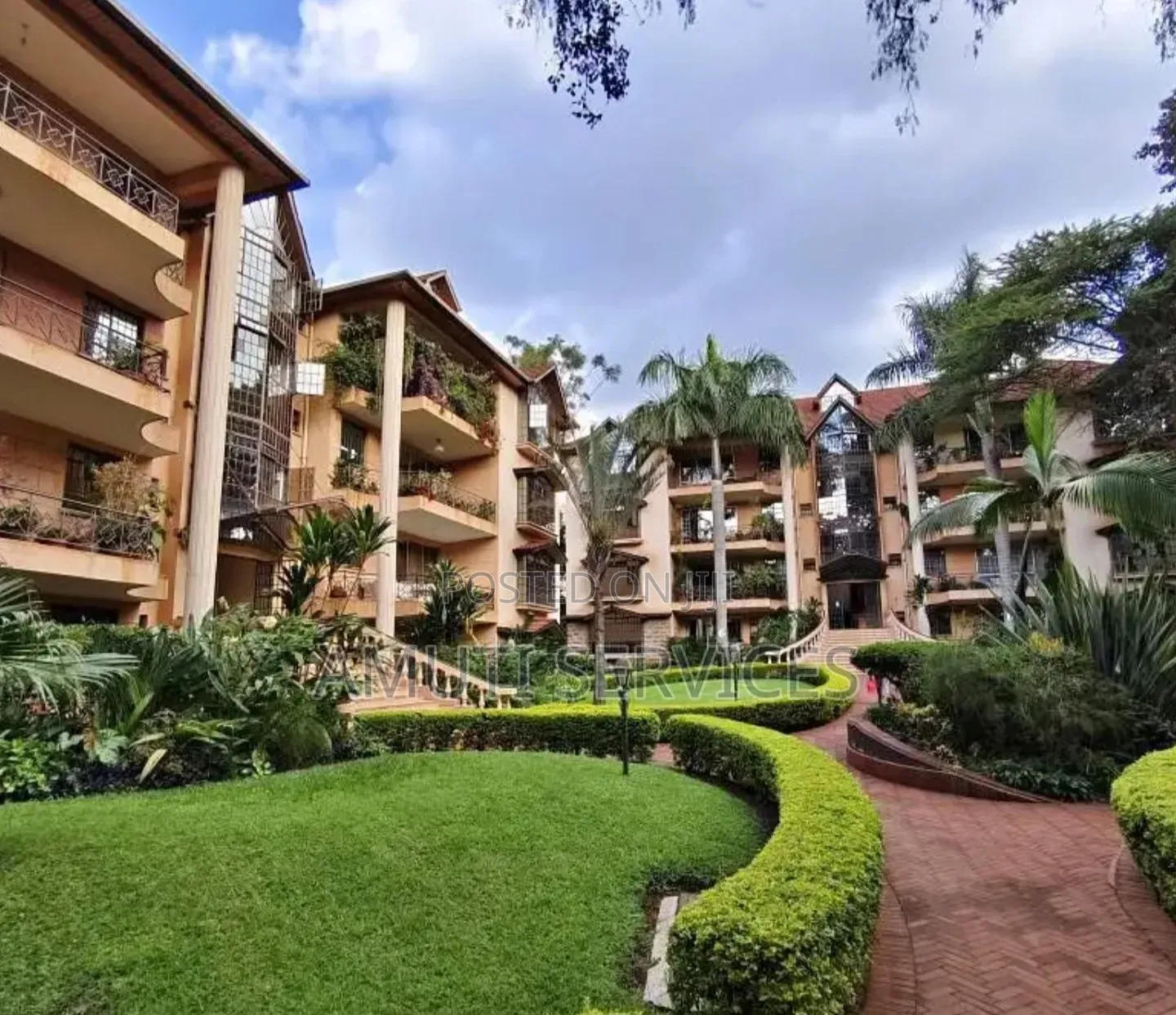 4bdrm Penthouse in Lavington, Valley Arcade for rent