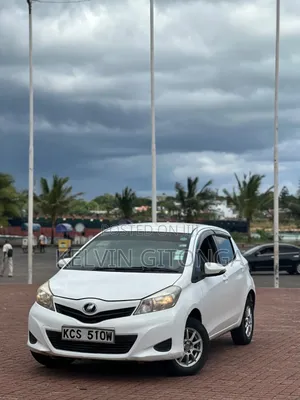 Toyota Vitz 2013 White