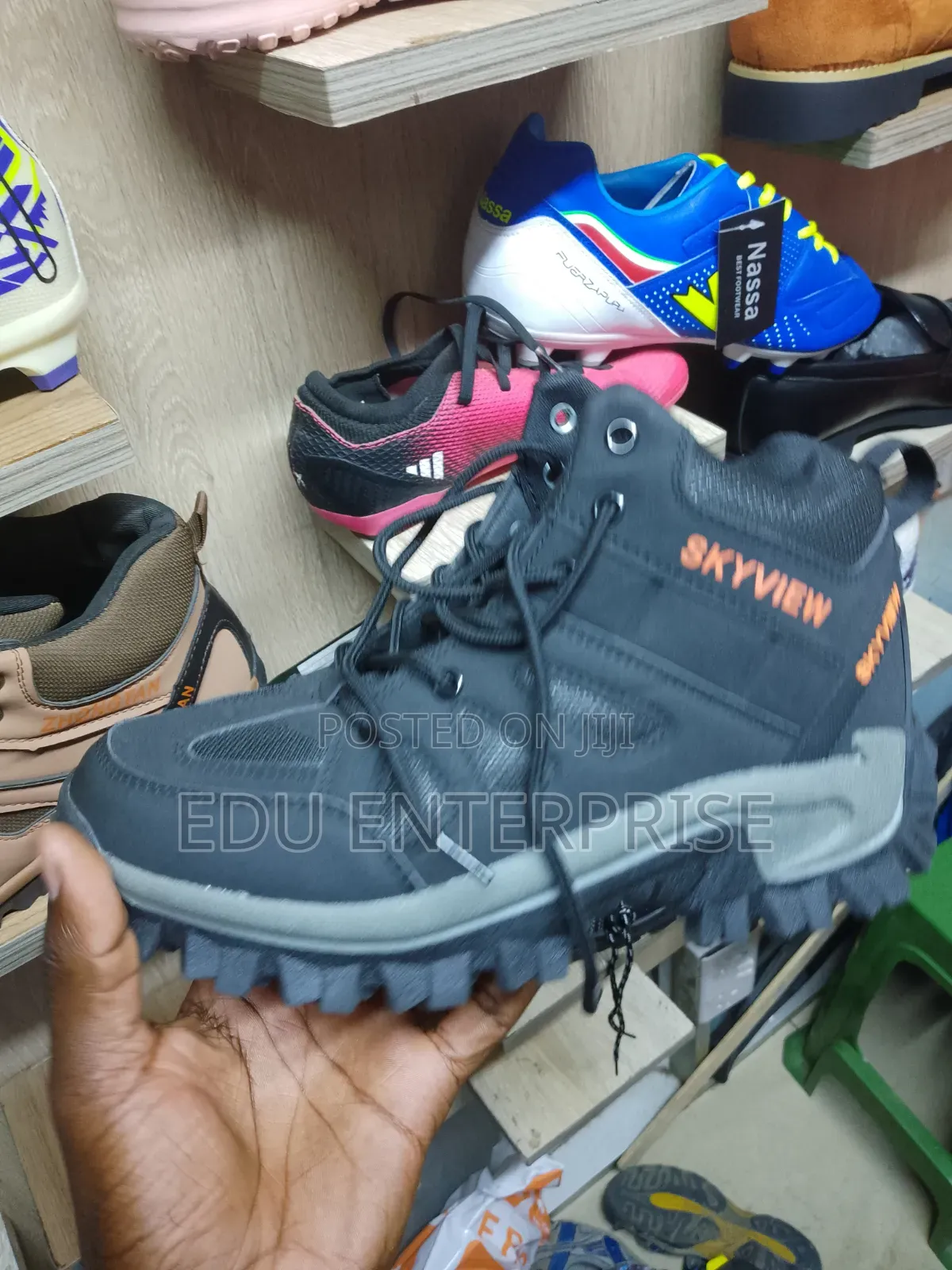 Sky View Hyking Boots