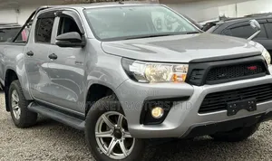Toyota Hilux Revo Double Cab Deisel 2.4 AWD 2019 Silver