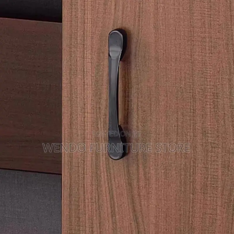Home Desks; 1.4 Meters Executive Desk With Lockable Storage Drawers