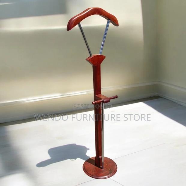 Hangers; Quality Wooden Executive Coat and Hat Hangers - thumbnail 4