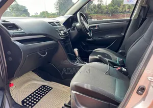 Suzuki Swift 2014 Silver