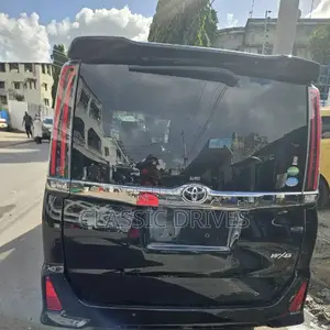 Toyota Noah 2019 Black