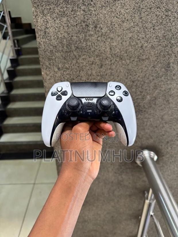 Dual Sense Edge Controller Used