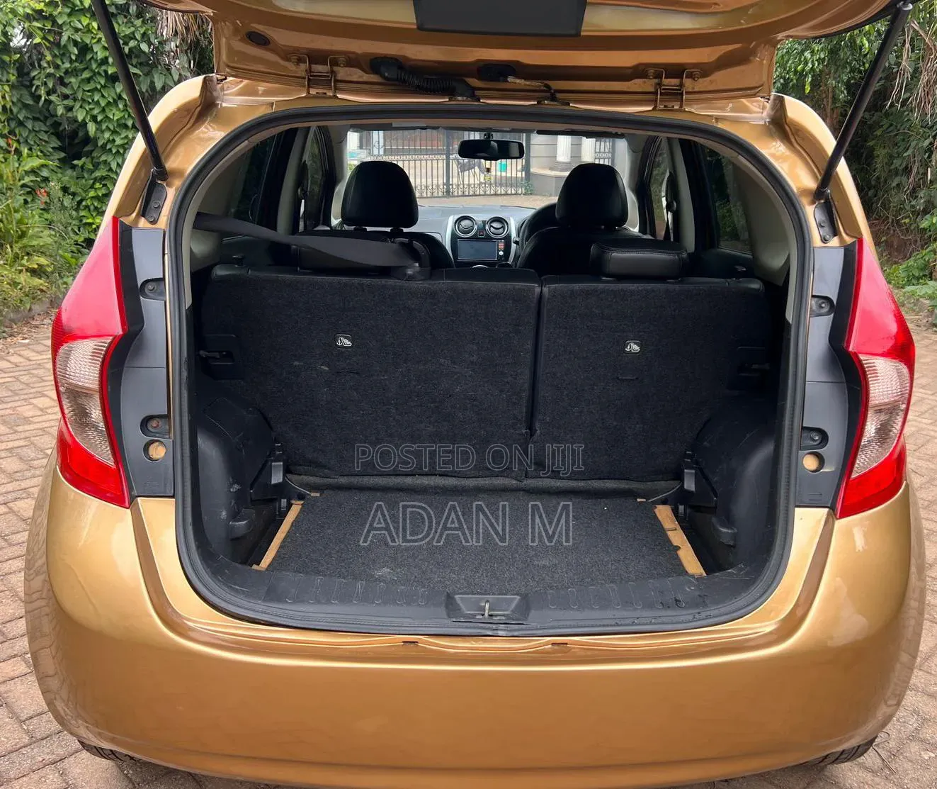 Nissan Note 2012 Gold