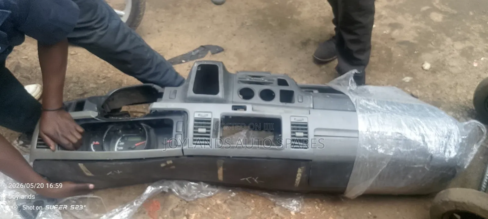 Hiace 7l 2005 Dashboard Complete With Clock