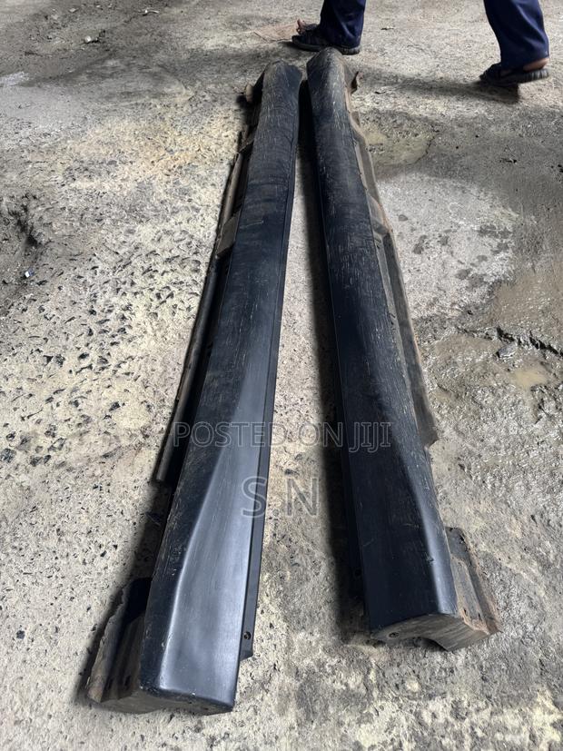 Toyota Harrier 240 Sideskirts - thumbnail 3