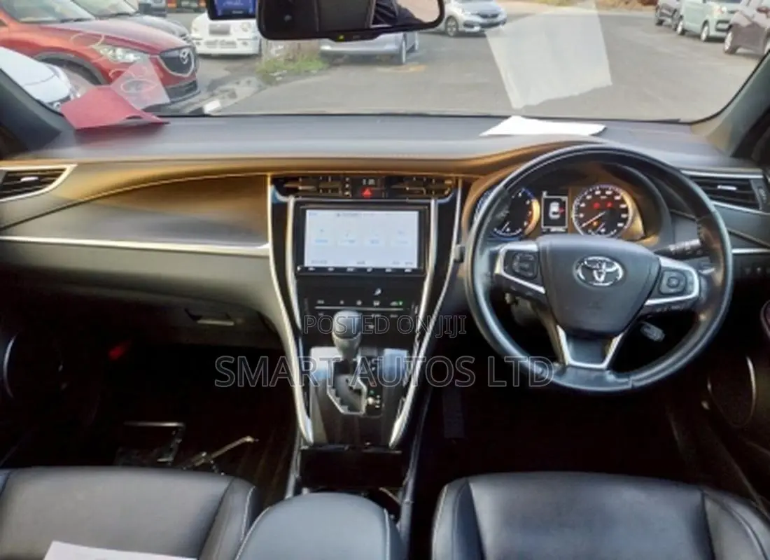 Toyota Harrier 2.0 2018