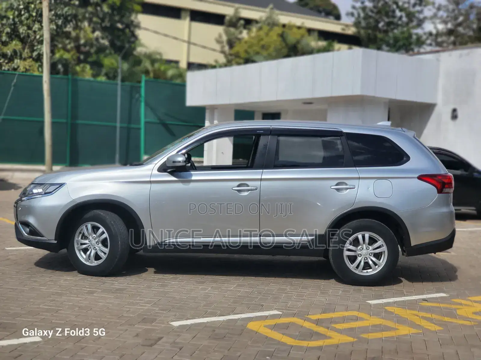 Mitsubishi Outlander 2020 Silver