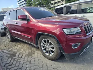 Jeep Grand Cherokee 2012 Red