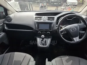 Mazda Premacy 2017 Silver