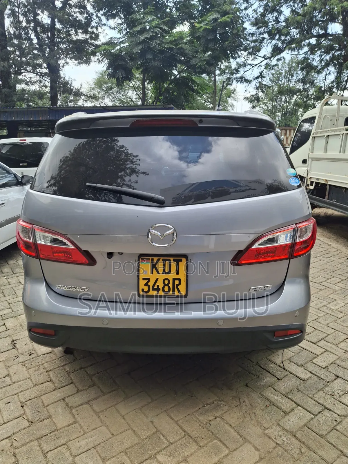 Mazda Premacy 2017 Silver