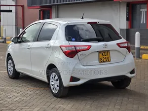 Toyota Vitz 2018 White