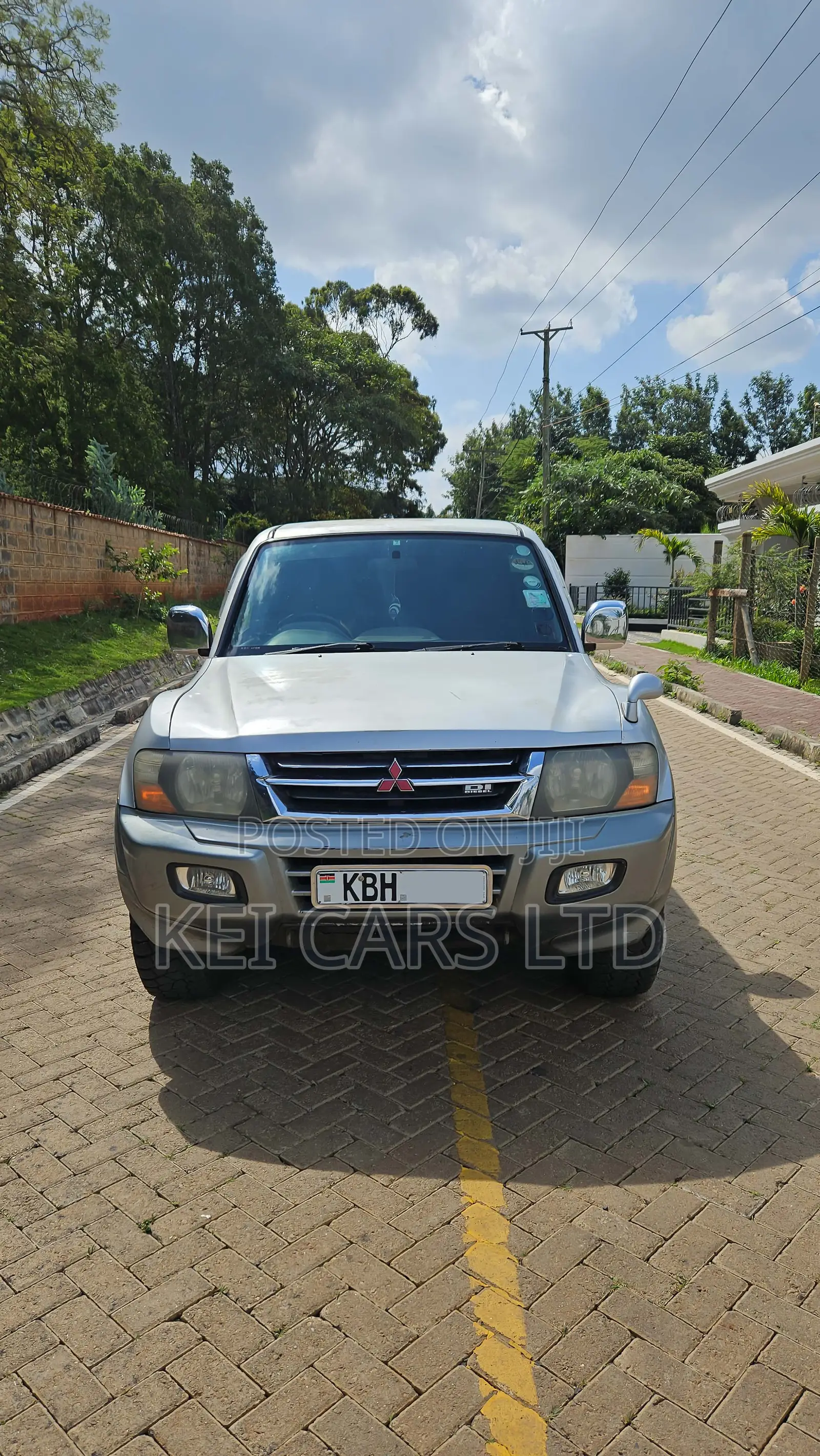 Mitsubishi Pajero 2002 Silver