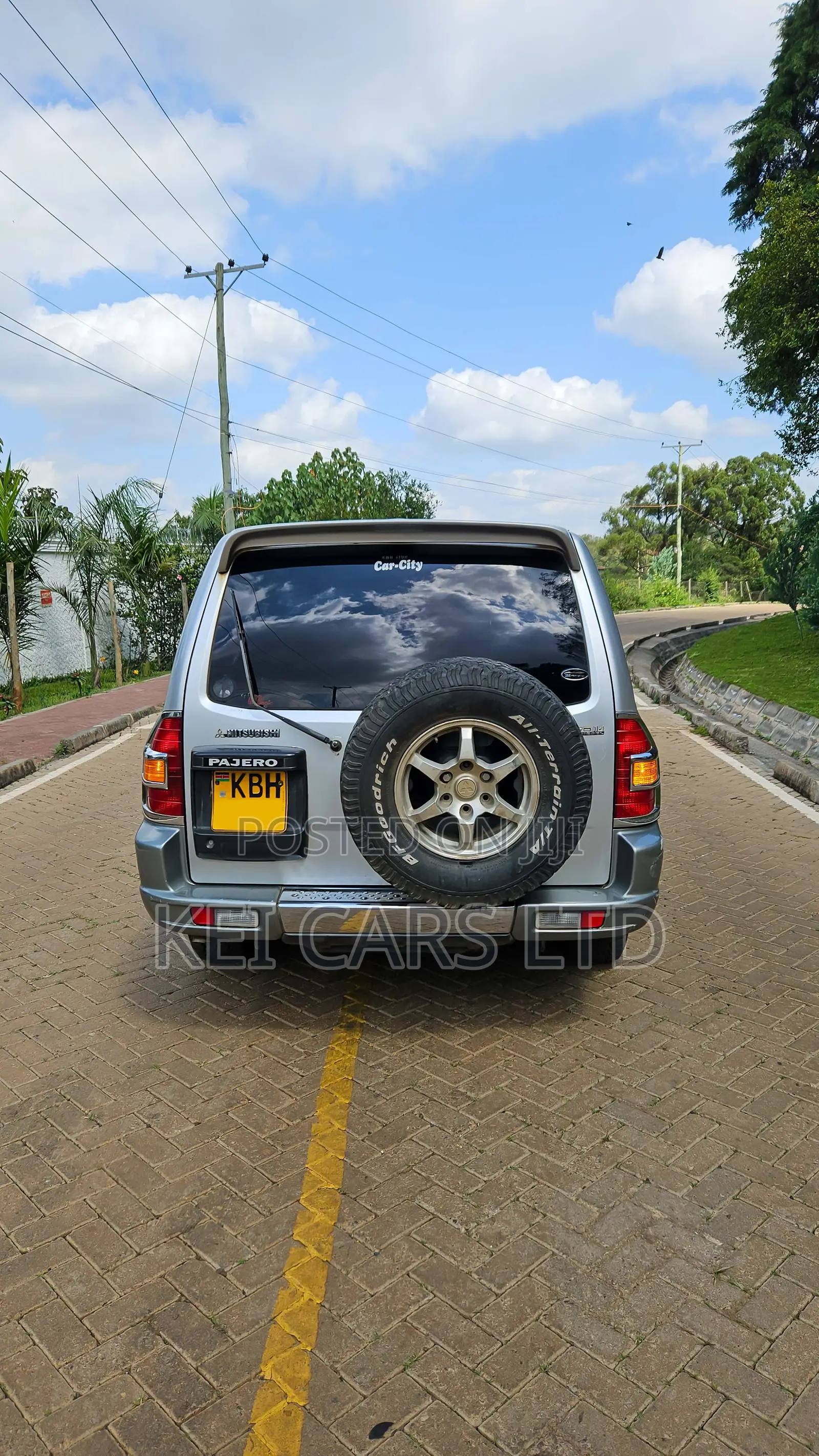 Mitsubishi Pajero 2002 Silver